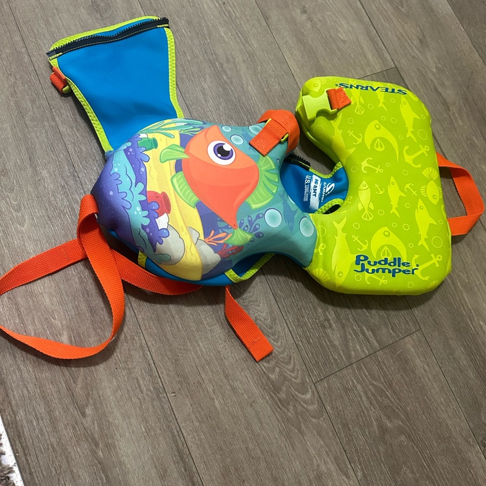 🌊 **Puddle Jumper Life Jacket +